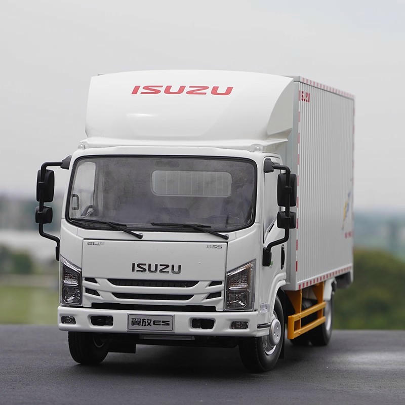 Isuzu ES Diecast Model Car Original 1:18
