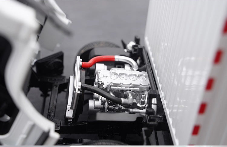 Isuzu ES Diecast Model Car Original 1:18