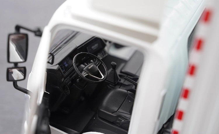 Isuzu ES Diecast Model Car Original 1:18