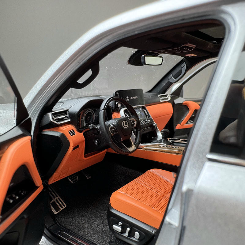 Lexus LX600 Diecast Car LCD Model 1:18