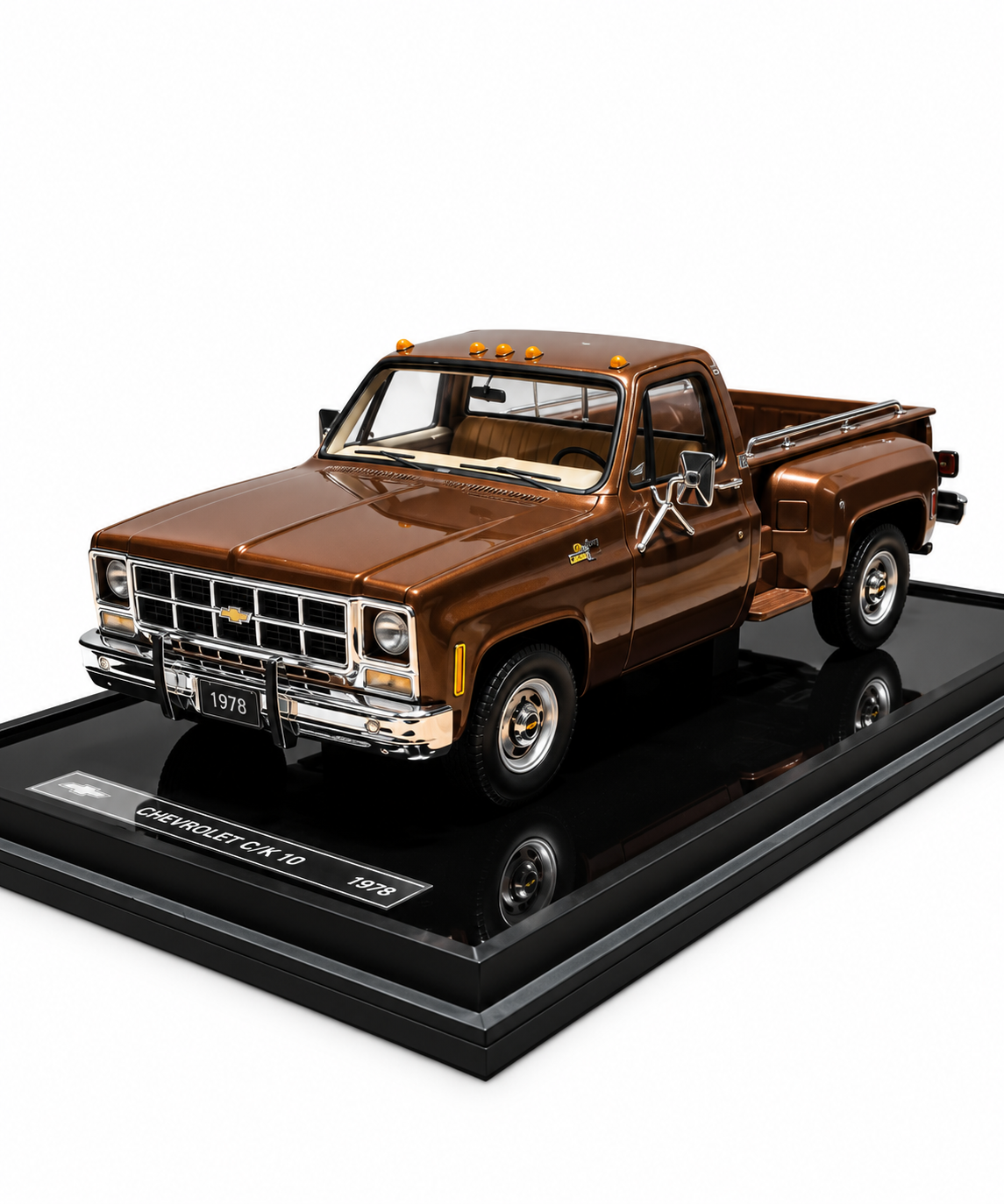 GMC Sierra 1979 Limited Editon Scale 1:18 Brown
