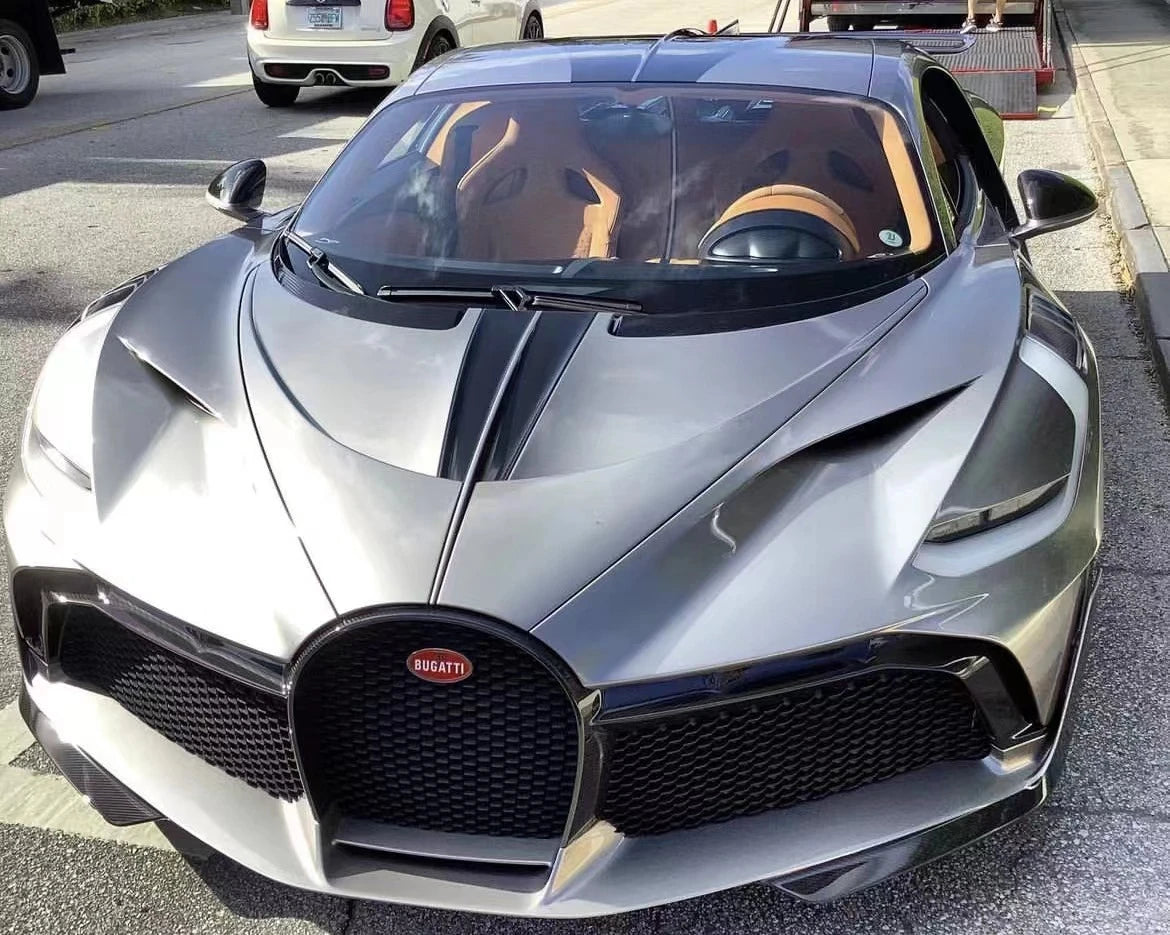 1/18 HH Model Bugatti Divo (Titanium Silver) Resin Car Model Limited