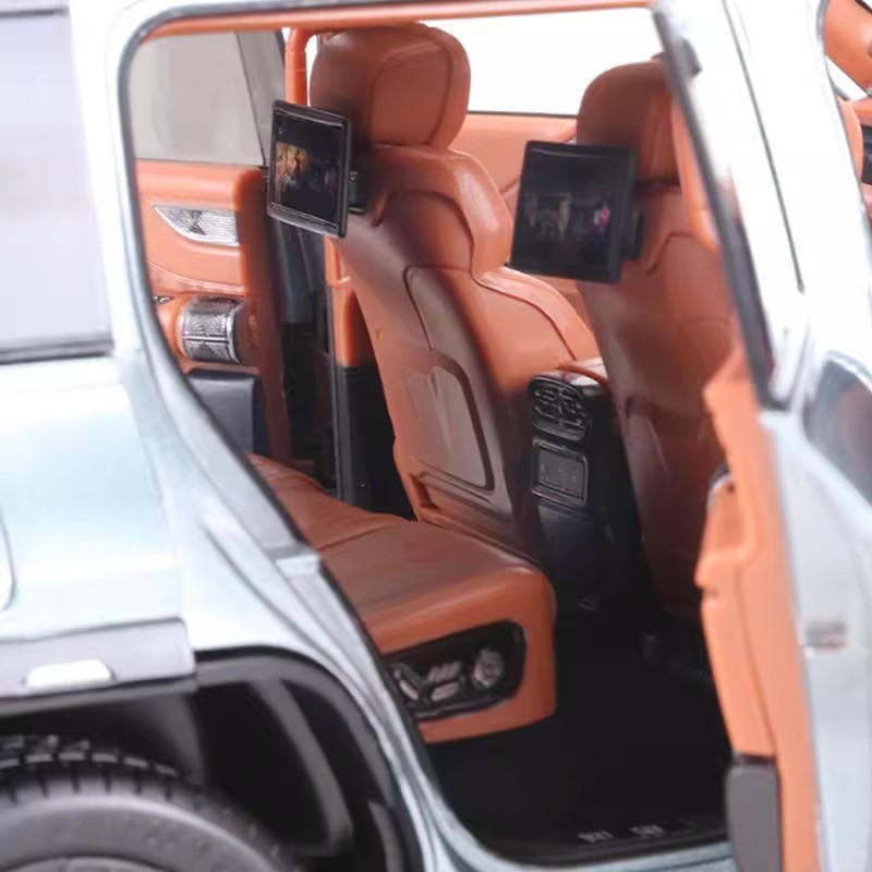 BYD Yangwang U8 1:18 Diecast Model