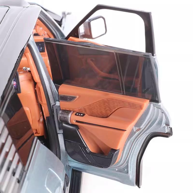 BYD Yangwang U8 1:18 Diecast Model