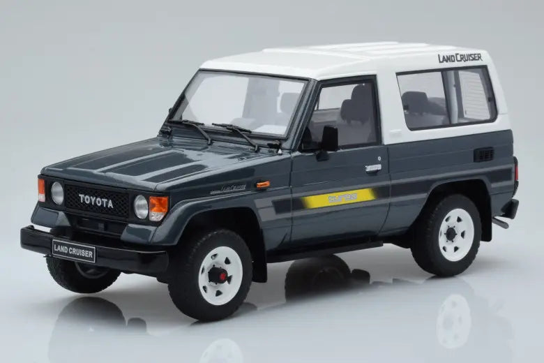 Toyota Land Cruiser LJ73 Grey Otto 1/18