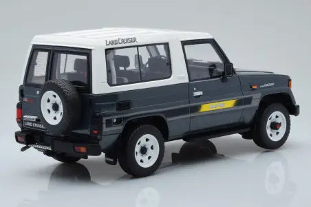 Toyota Land Cruiser LJ73 Grey Otto 1/18