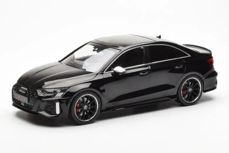 Audi RS3 Limousine Black MCG 1/18