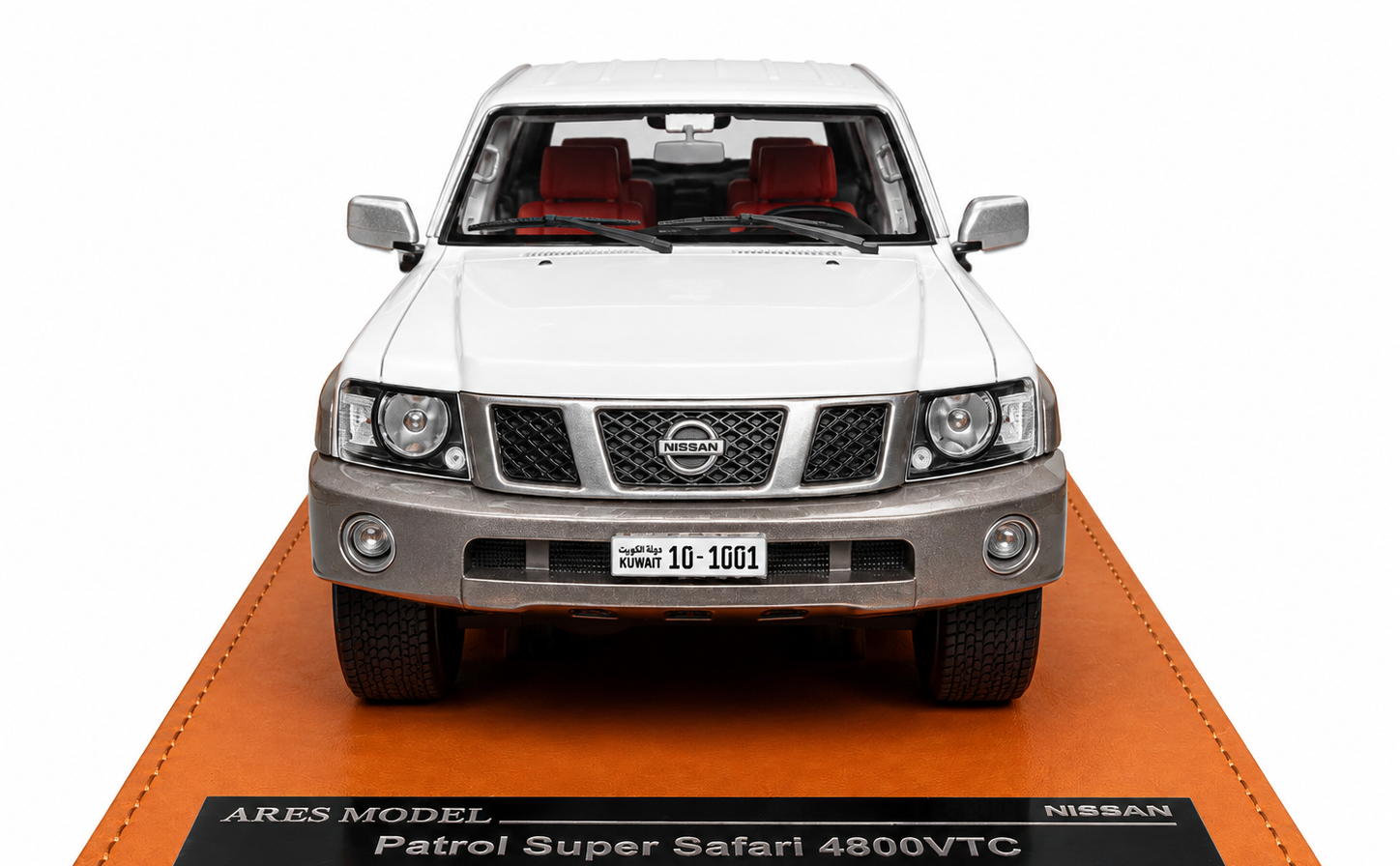 NISSAN PATROL SUPER SAFARI 4800 VTC 1/18