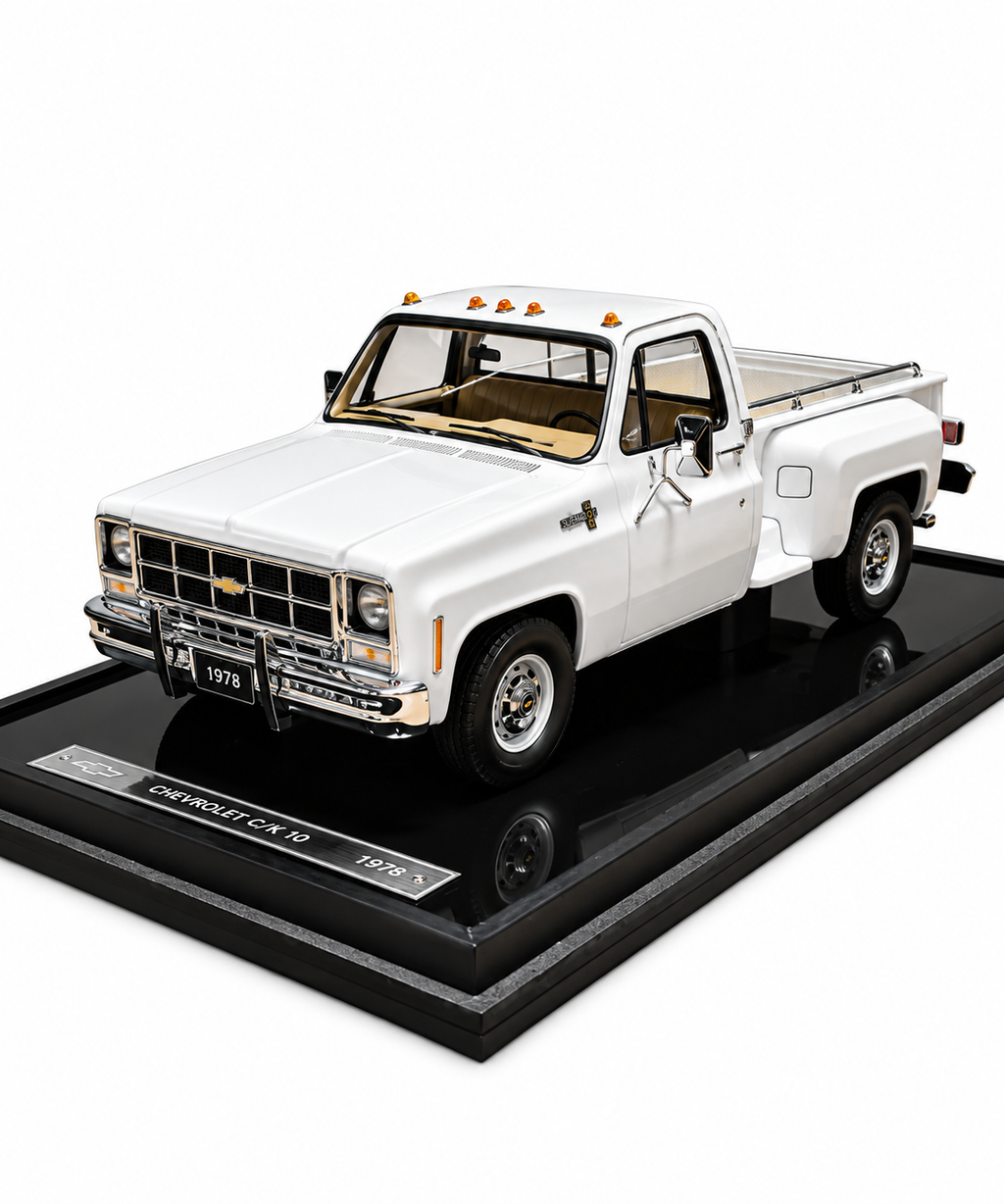 GMC Sierra 1979 Limited Editon Scale 1:18 White