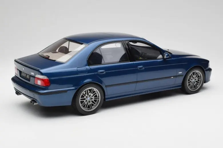 BMW M5 E39 Avus Blue Otto 1/12