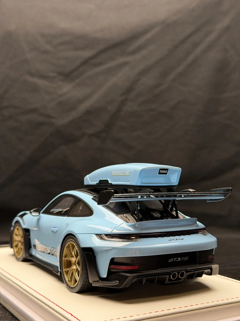 1/18 Ivy Merit Porsche 911 (992) GT3 RS (Gulf Blue with Black Livery & Gold Wheels) Car Model with Detachable Roof Rack Limited 15 Pieces
