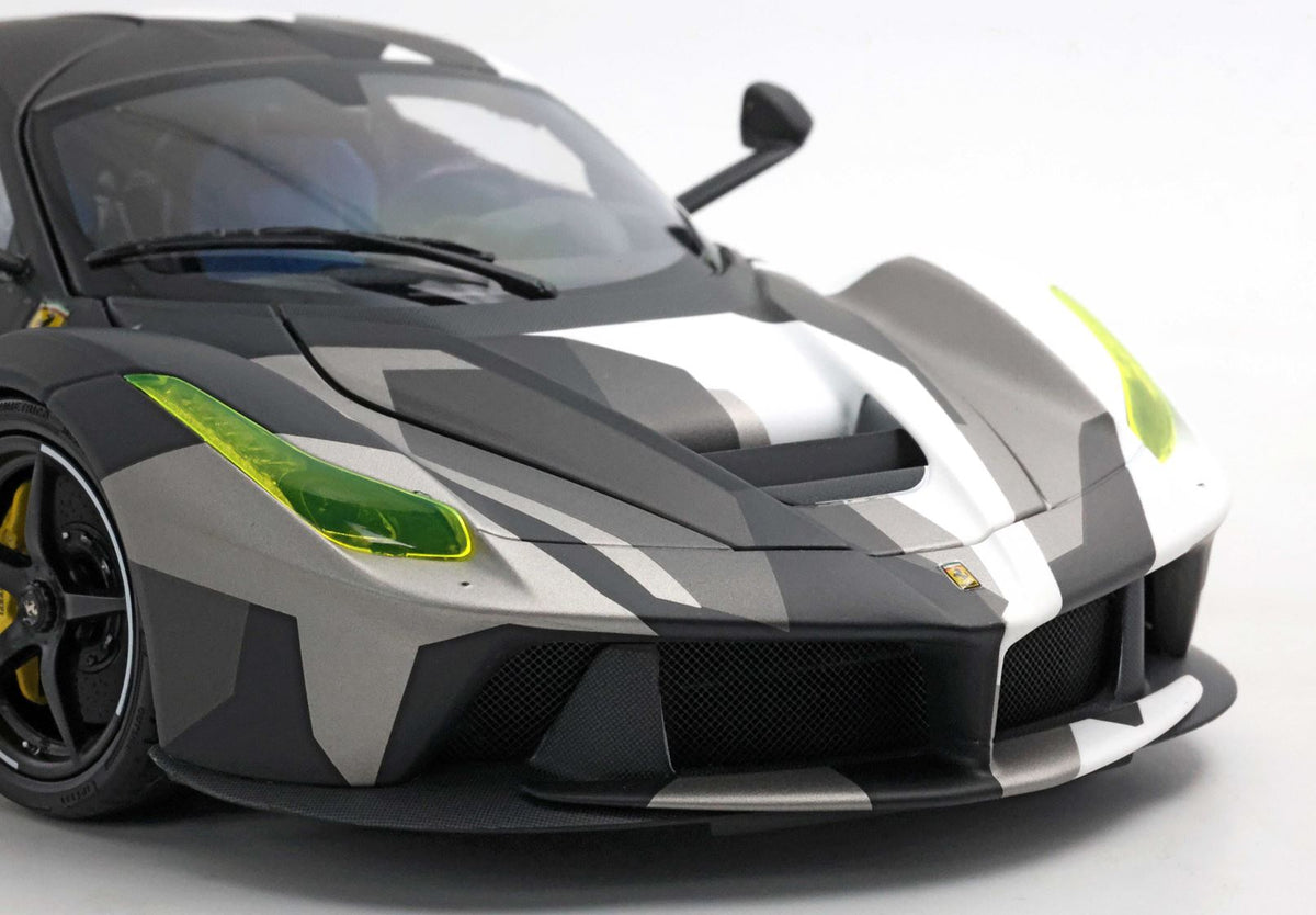 FERRARI LAFERRARI 2012 APRIBILE DIECAST - SPECIAL BOX CAMOUFLAGE VETRINA INCLUSA