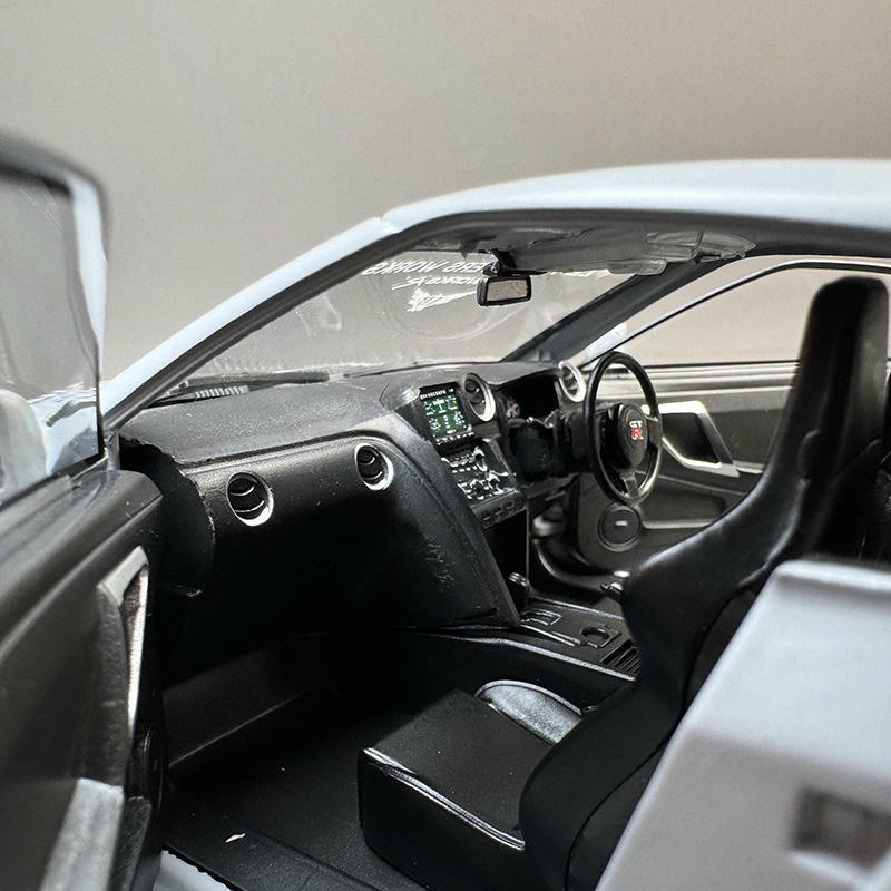 Nissan GT-R (R35) Alloy Model Car Solido 1:18