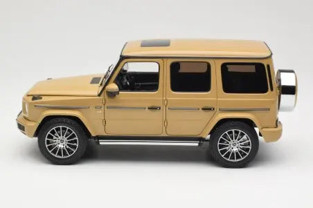 Mercedes G-Class G 500 W463A Solarbeam Yellow Metallic Minichamps 1/18