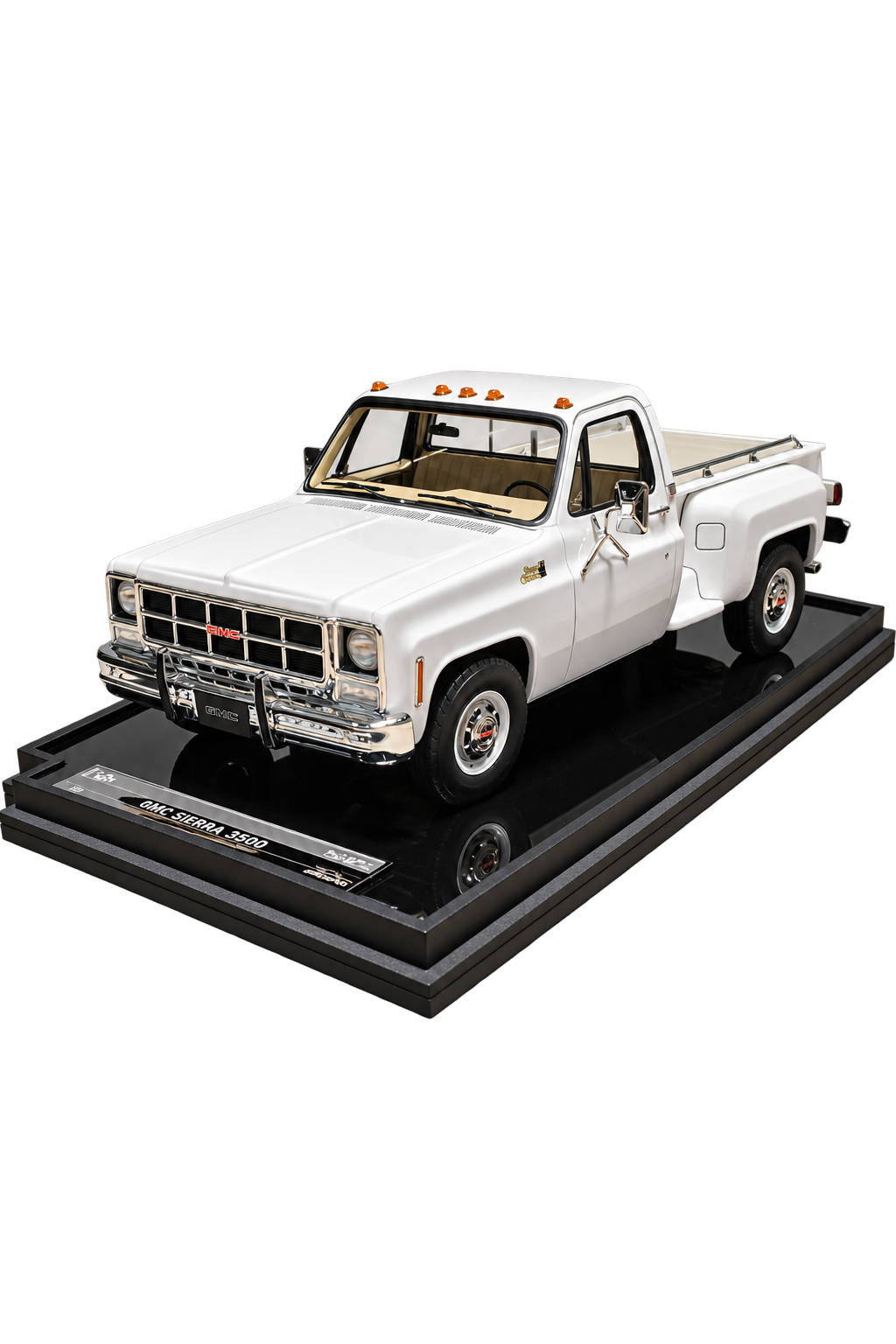 GMC Sierra 1979 Limited Editon Scale 1:18 White