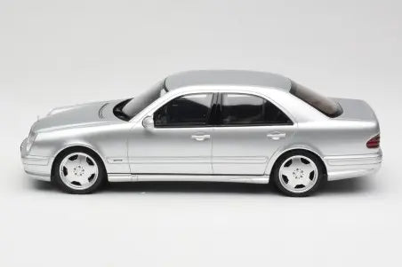 Mercedes E55 AMG W210 Brilliant Silver Otto 1/18