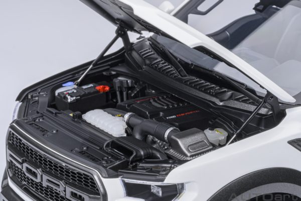 Ford F-150 Raptor SuperCrew 2019 Diecast Model Truck AUTOART 1:18