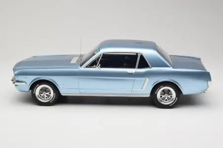 Ford Mustang V8 Blue Pony  1:12
