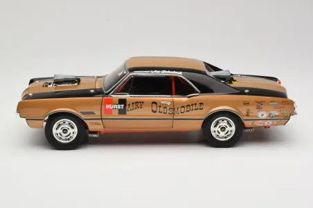 Exhibition Drag Car Oldsmobile 442 Hurst Hairy Olds Twin-Engine 4WD 1966 Highway 61 1:18