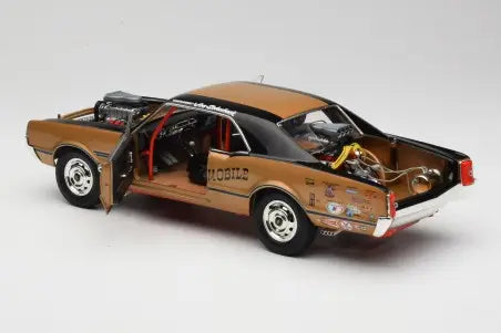 Exhibition Drag Car Oldsmobile 442 Hurst Hairy Olds Twin-Engine 4WD 1966 Highway 61 1:18