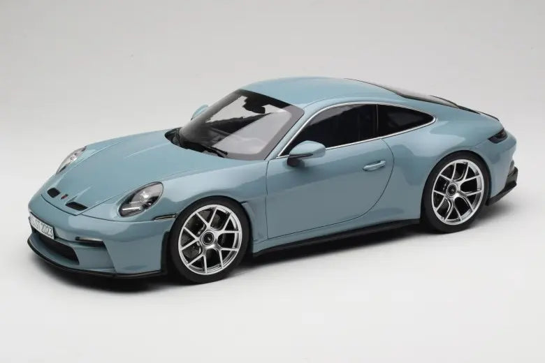 Porsche 911 992 S/T Meissenblue Norev 1/12