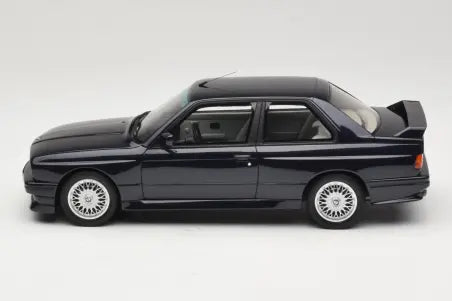 BMW M3 E30 Europameister Macau Blue Otto 1/18