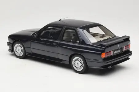 BMW M3 E30 Europameister Macau Blue Otto 1/18