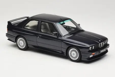 BMW M3 E30 Europameister Macau Blue Otto 1/18