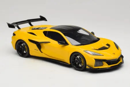 Chevrolet Corvette C8 ZR1 Yellow GT Spirit 1/18