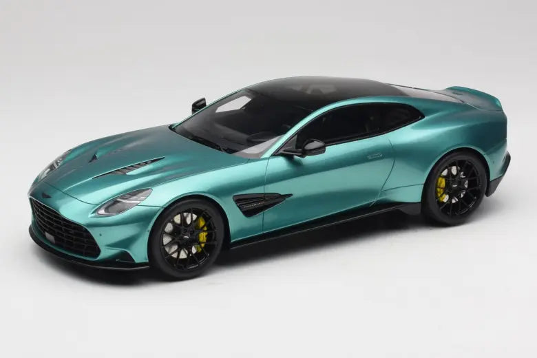 Preorder Aston Martin Vanquish Green Metallic GT Spirit 1/18