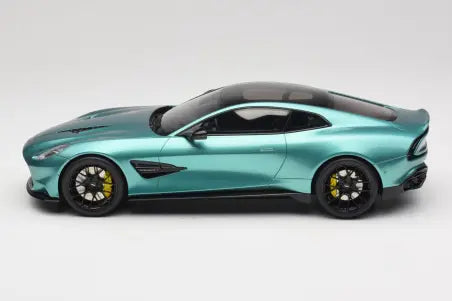 Preorder Aston Martin Vanquish Green Metallic GT Spirit 1/18