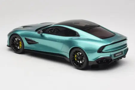 Aston Martin Vanquish Green Metallic GT Spirit 1/18