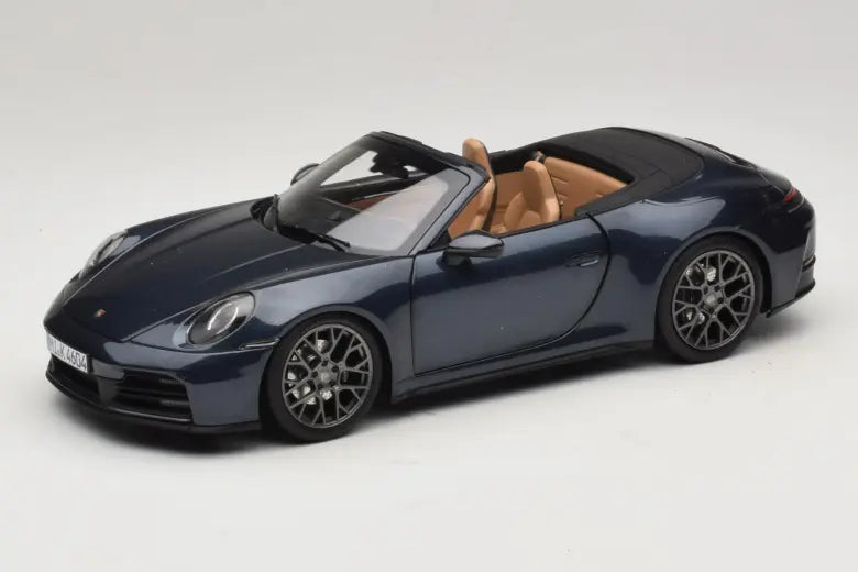 Porsche 911 992.2 Carrera Cabriolet Yachting Blue Norev 1/18