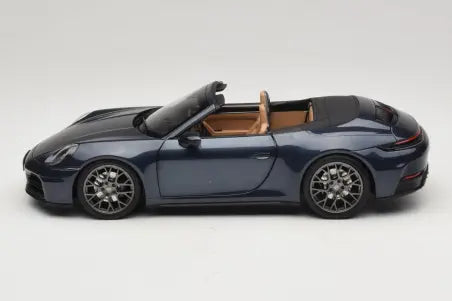 Porsche 911 992.2 Carrera Cabriolet Yachting Blue Norev 1/18
