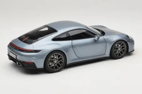 Porsche 911 992.2 Carrera Polar Silver Metallic Norev 1/18