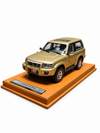 Nissan Patrol 2004 (Gold) Scale 1/18