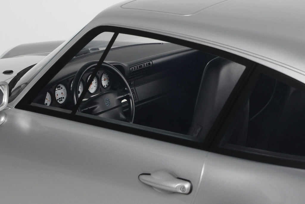 GT Spirit 1:8 Porsche 911 (993) Carrera 4S Silver 1995 (GTS801901) Limited Edition Resin Model