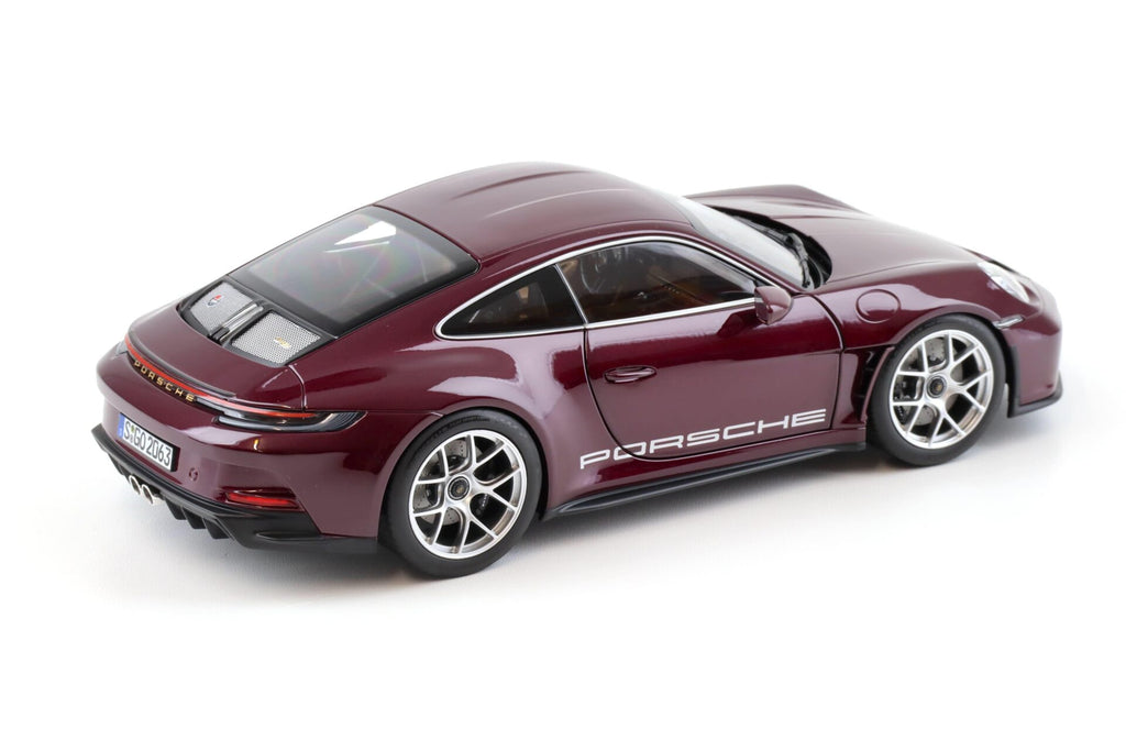 1:18 Norev Porsche 911 992 S/T Heritage Package Amethyst metallic – Limited 500 pcs.