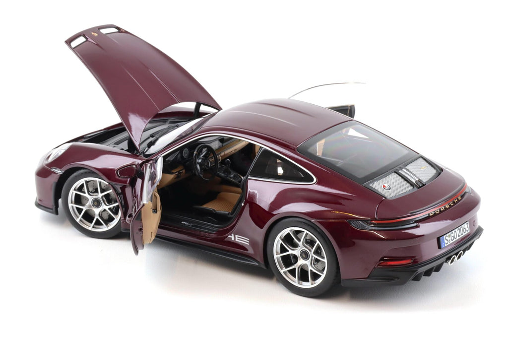 1:18 Norev Porsche 911 992 S/T Heritage Package Amethyst metallic – Limited 500 pcs.