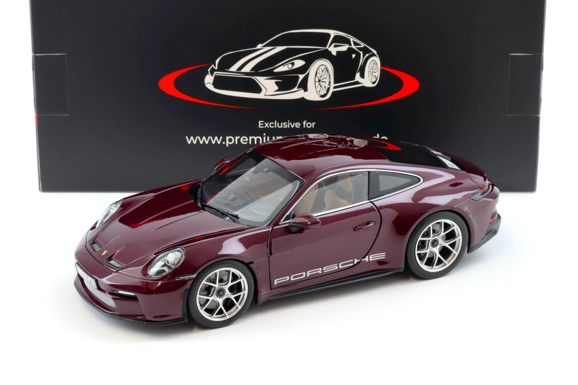 1:18 Norev Porsche 911 992 S/T Heritage Package Amethyst metallic – Limited 500 pcs.