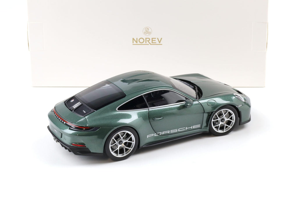 1:18 Norev Porsche 911 992 S/T Coupe 2023 Andre Lotterer Malachite green metallic