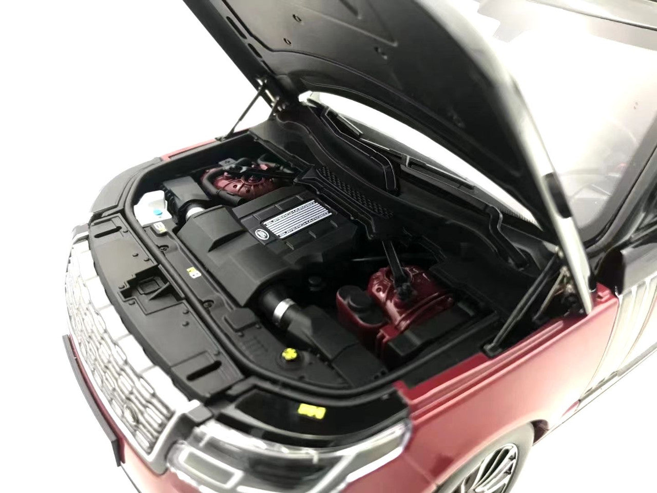 1/18 LCD 2020 Land Rover Range 4th Generation (2013-Present) (Red & Black) Diecast Car Model