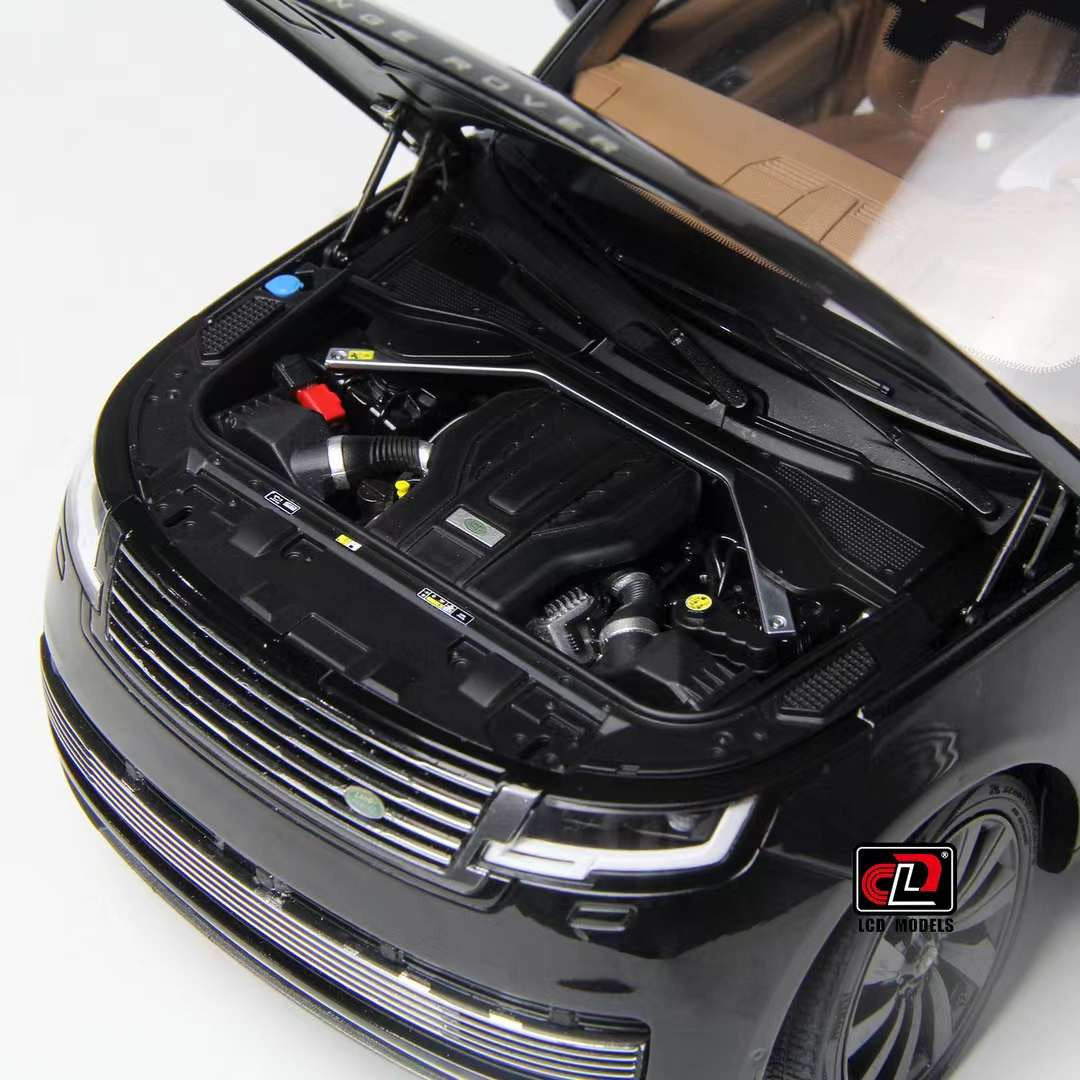 LCD 2022 Land Rover Range Rover SV Black 1:18