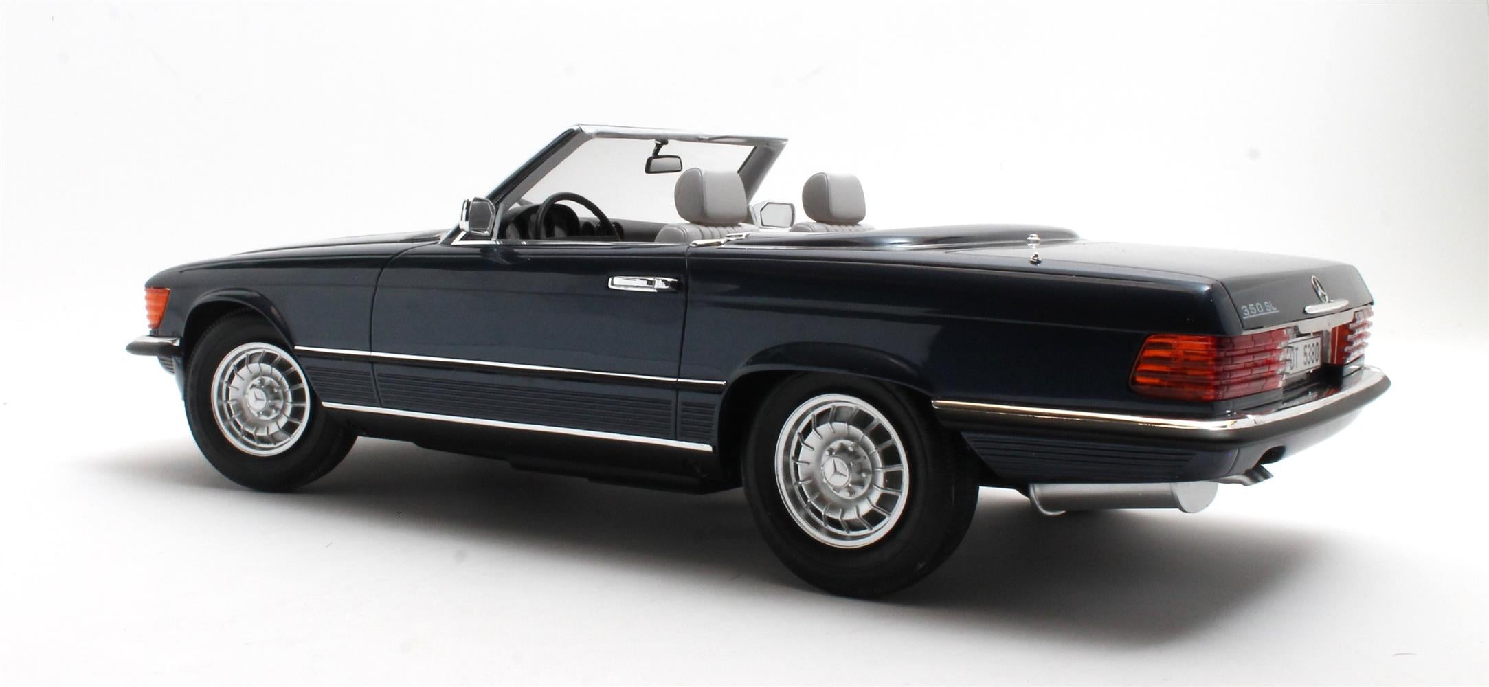 Mercedes-Benz 380SL R107 Lapis blue metallic 1:12 1979 - 1985