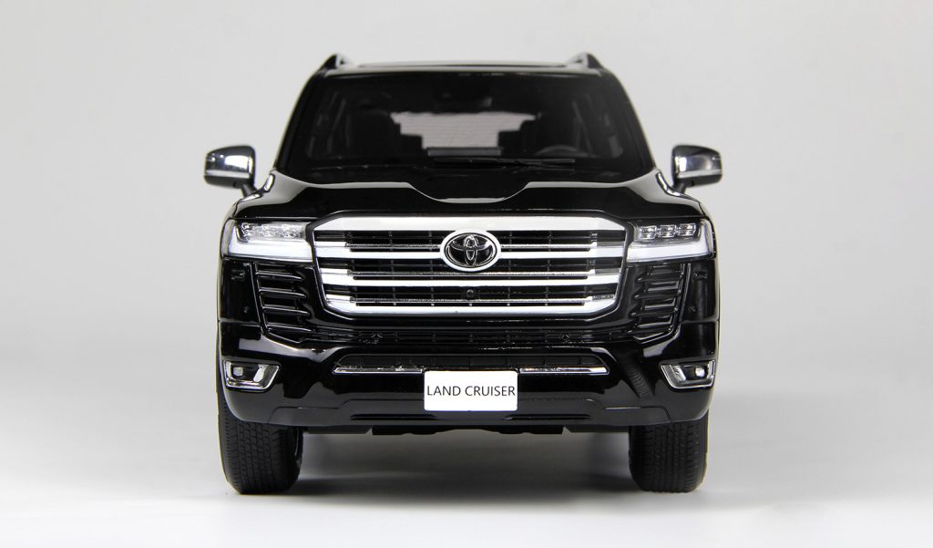 TOYOTA LAND CRUISER 300-ZX BLACK 1/18