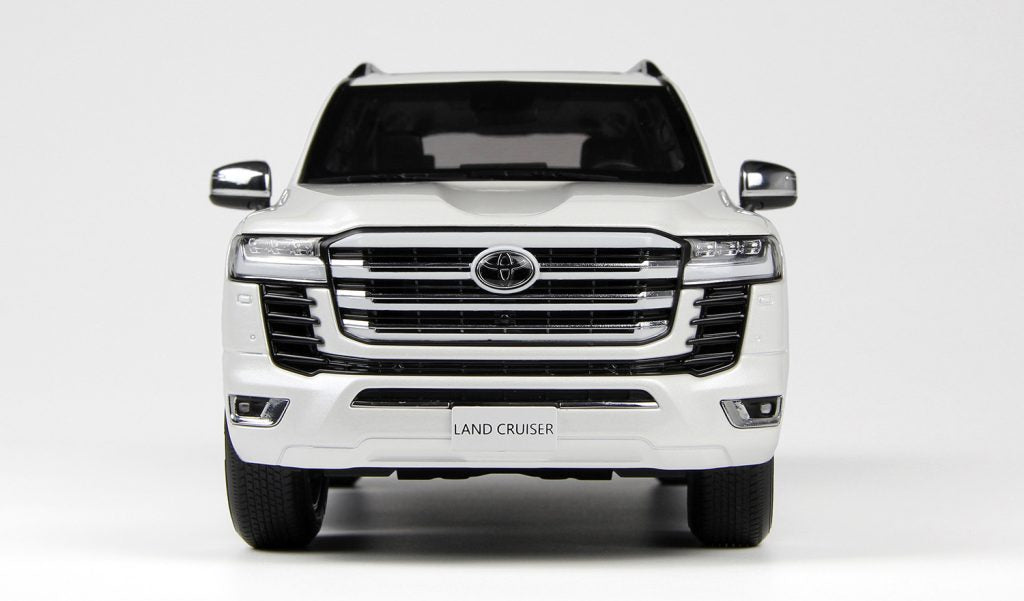 TOYOTA LAND CRUISER 300-ZX WHITE 1/18