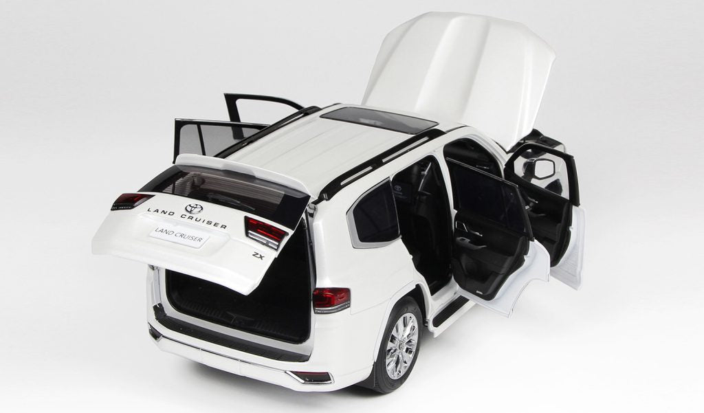 TOYOTA LAND CRUISER 300-ZX WHITE 1/18