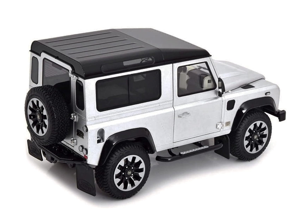 LAND ROVER DEFENDER 90 WORKS V8 70TH EDITION SILVER 1/18