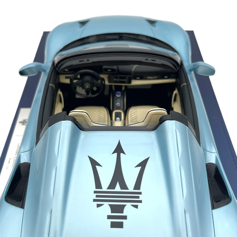 Modellino Auto Maserati Models 1/12 Maserati MC20 Cielo Press Version Acqua Marina
