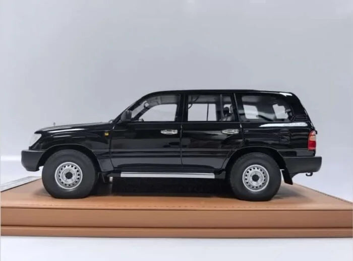 Toyota Land Cruiser G 1998 1:18 Black